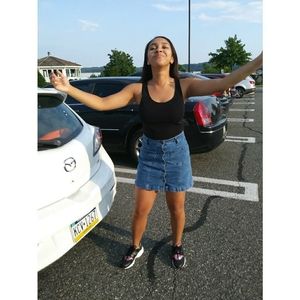 Meet your Posher, Jasmine